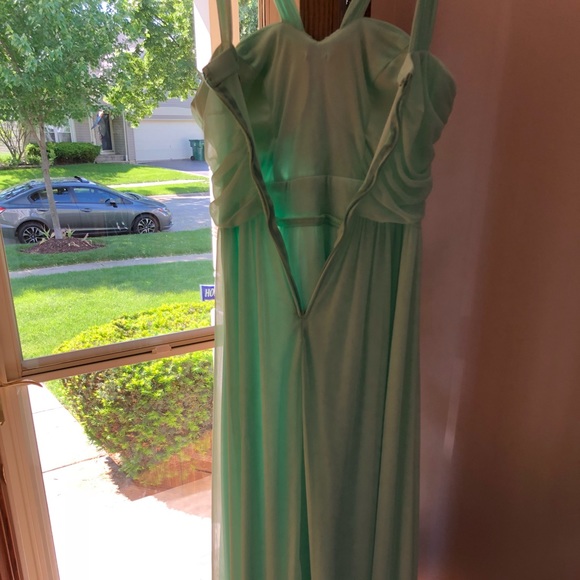 Formal Dress - Picture 3 of 5